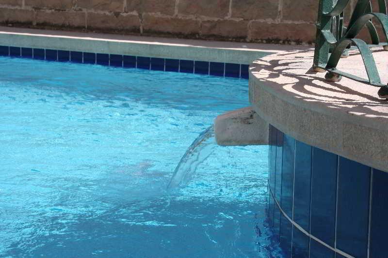 White Dolphin Complex Lejlighedshotel Qawra Eksteriør billede